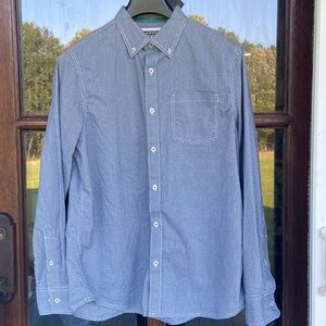 Mountain Khaki checkered button down shirt. Size‎ medium